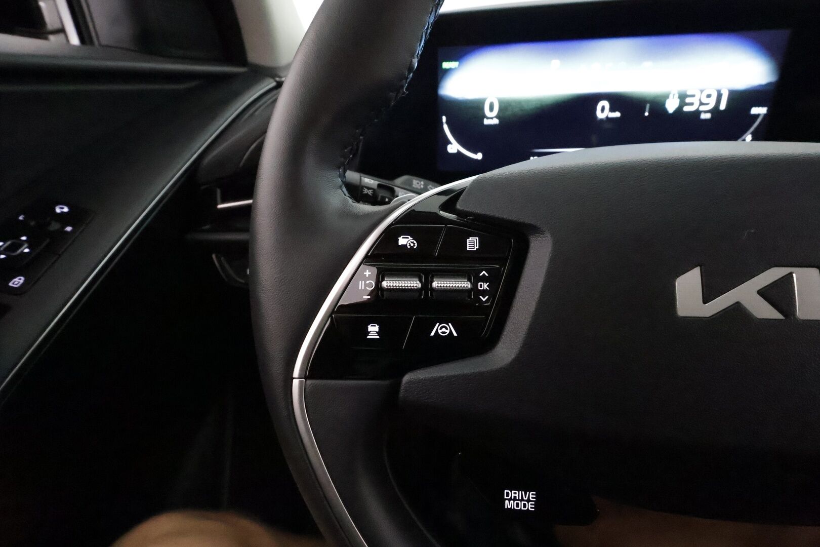 KIA NIRO 2023 EX 64,8 kWh 204 hv - Akku kuntotarkastettu / Lämpöpumppu / Adapt.Vakkari / Peruutuskamera / Adapt.LED / Puolinahkasisusta / KeylessGo / Digimittari / Tulossa Tampereelle!
