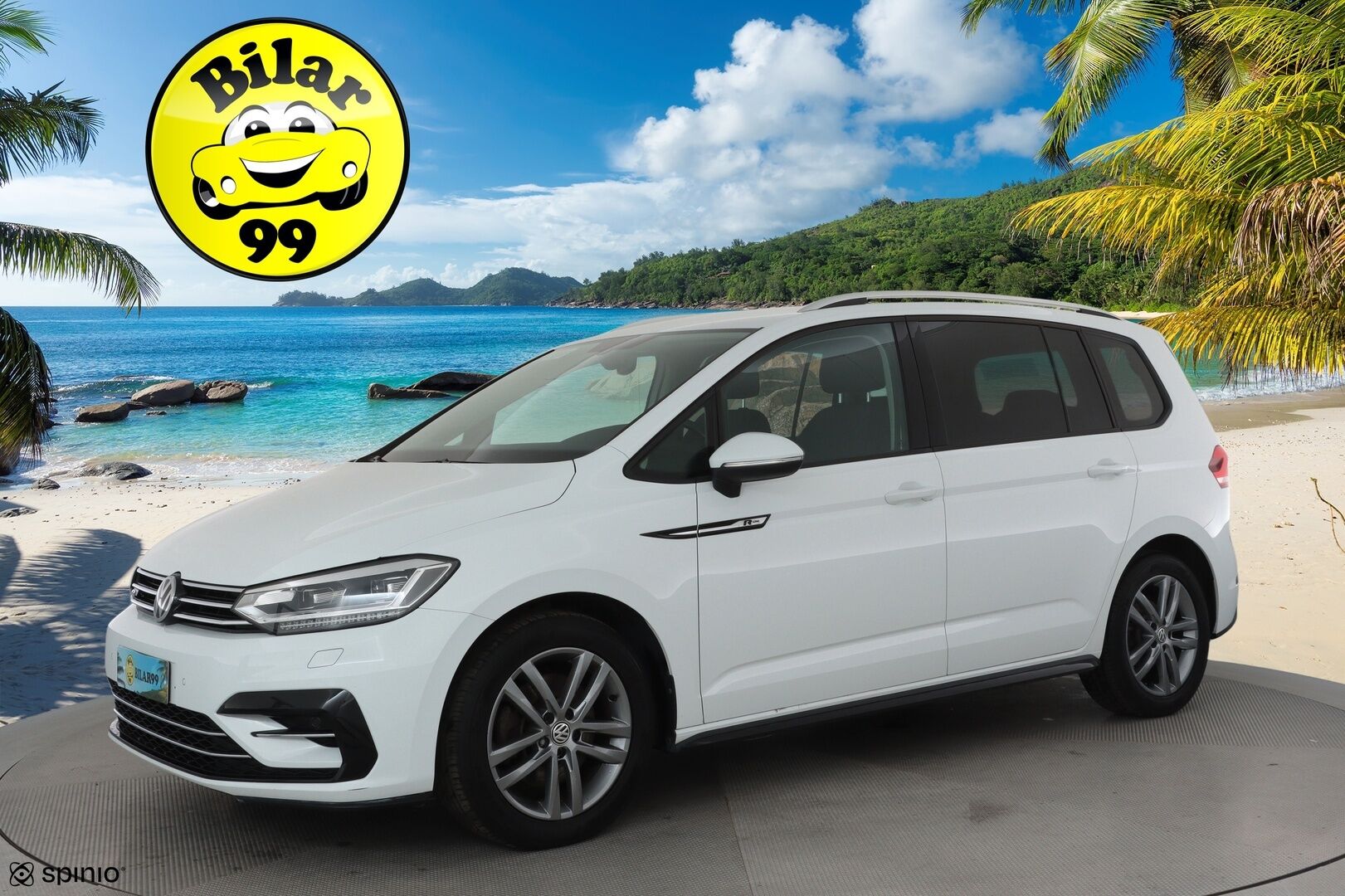 VOLKSWAGEN TOURAN 2019 R-Line 1,5 TSI EVO 110 kW DSG 7-Paik **Webasto / Koukku / Adapt.vakkari / LED-valot / P.kamera** - 3,99 % KORKOTARJOUS TÄHÄN AUTOON - Kahdet Renkaat