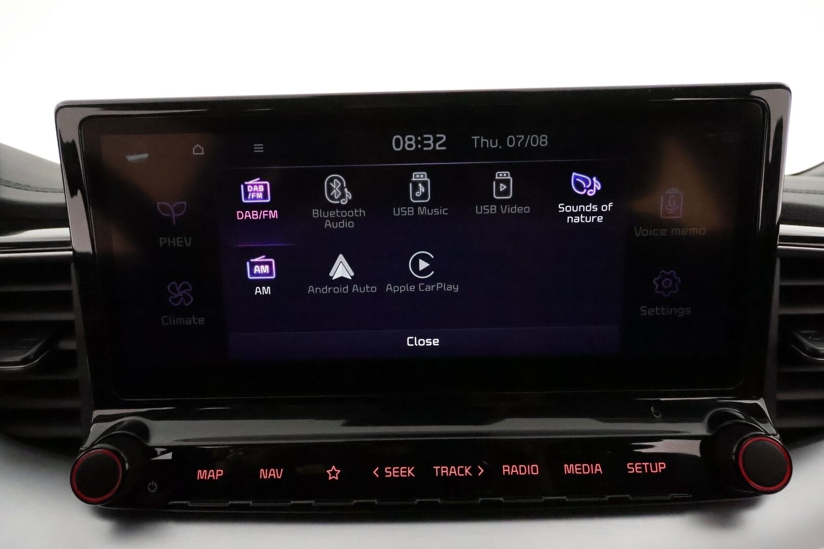 KIA CEED 2022 1,6 GDI Plug-In Hybrid Business Premium SW DCT **Adapt.vakkari / P.kamera / LED / Puolinahat / Apple&Android** - Merkkihuollettu / Kahdet renkaat aluvanteilla / Sähköluukku 