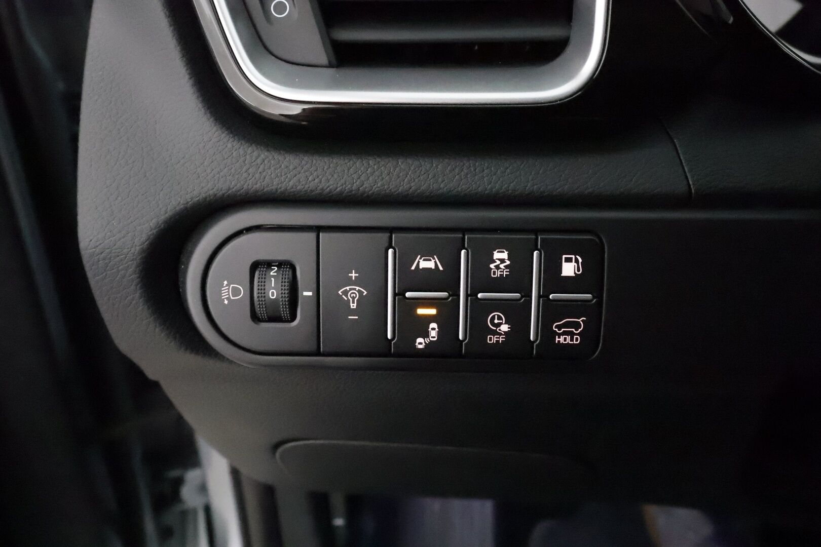 KIA CEED 2022 1,6 GDI Plug-In Hybrid Business Premium SW DCT **Adapt.vakkari / P.kamera / LED / Puolinahat / Apple&Android** - Merkkihuollettu / Kahdet renkaat aluvanteilla / Sähköluukku 