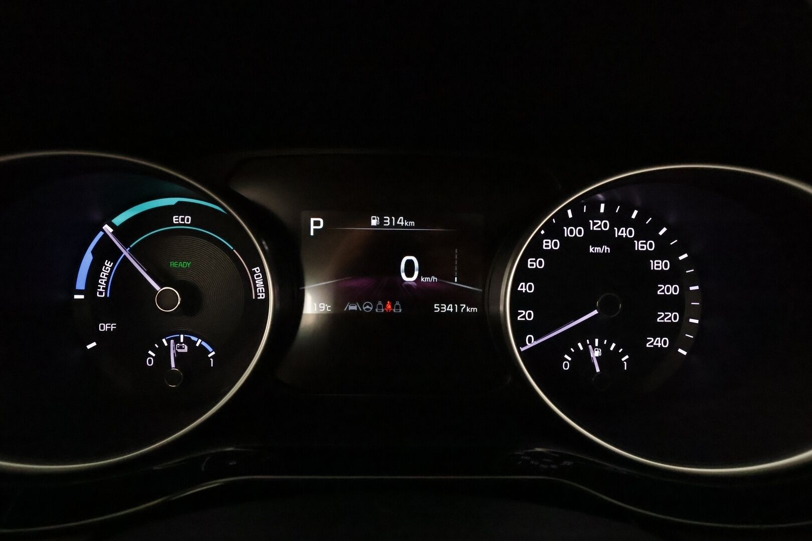 KIA CEED 2022 1,6 GDI Plug-In Hybrid Business Premium SW DCT **Adapt.vakkari / P.kamera / LED / Puolinahat / Apple&Android** - Merkkihuollettu / Kahdet renkaat aluvanteilla / Sähköluukku 
