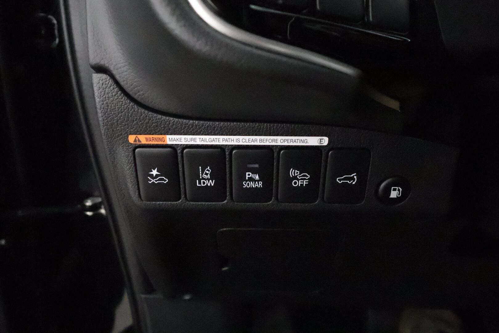 MITSUBISHI OUTLANDER PHEV 2020 Business X 4WD 5P **Power / Adapt.Vakkari / LED-valot / 360° / Kaistavahti / Katveavustin / Timantti Nahkaverhoilu** - 2x Latauskaapelit / Kahdet Renkaat