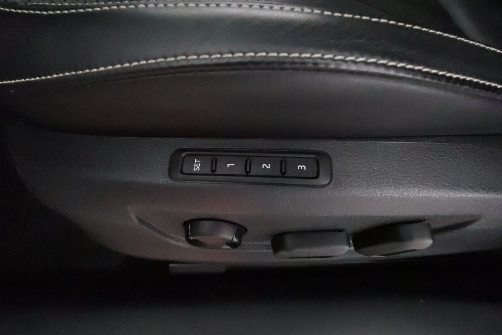 SKODA SUPERB 2021 Combi 1,4 TSI PHEV L&K iV DSG **Webasto / Koukku / Canton / ACC / Matrix-LED / P.Kamera / Ilmastoidut Muistinahat** - 2x Latauskaapelit / Kahdet Renkaat / **HYVILLÄ KAMOILLA**