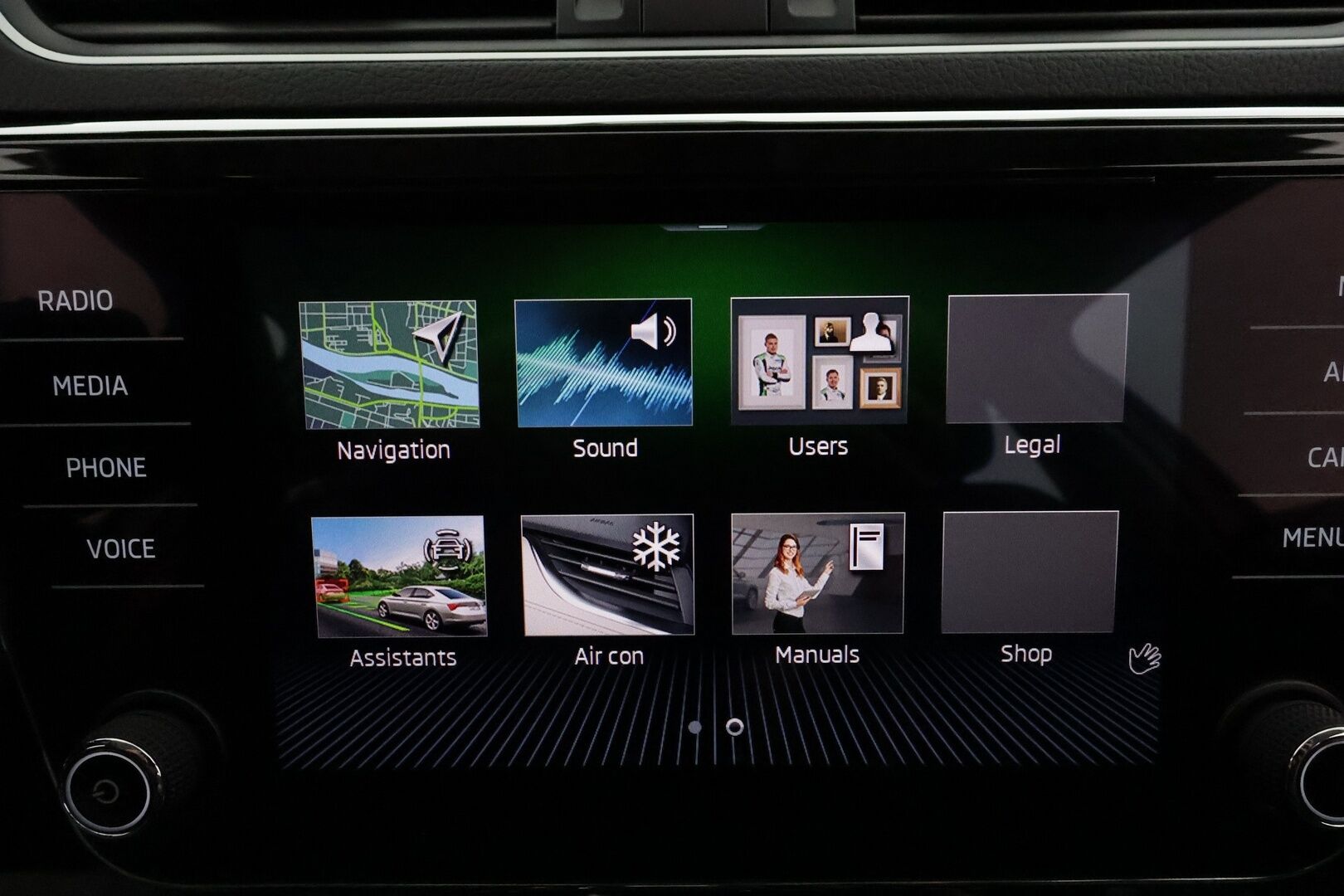 SKODA SUPERB 2021 Combi 1,4 TSI PHEV L&K iV DSG **Webasto / Koukku / Canton / ACC / Matrix-LED / P.Kamera / Ilmastoidut Muistinahat** - 2x Latauskaapelit / Kahdet Renkaat / **HYVILLÄ KAMOILLA**