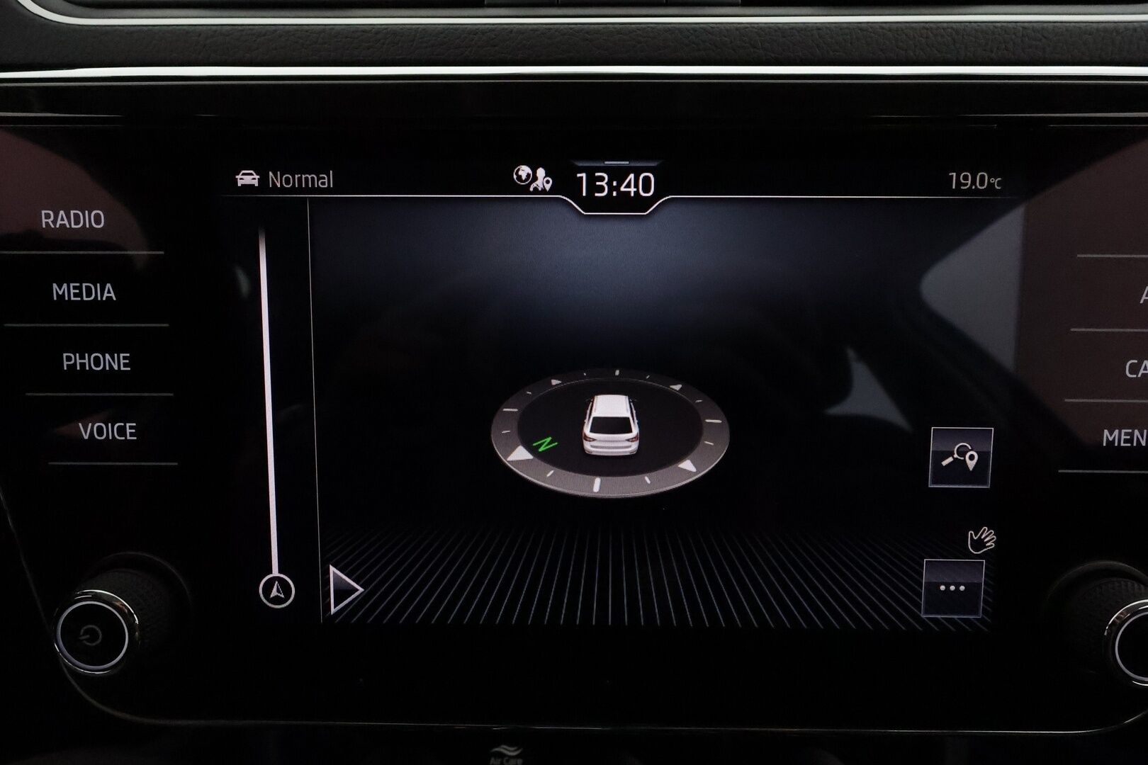 SKODA SUPERB 2021 Combi 1,4 TSI PHEV L&K iV DSG **Webasto / Koukku / Canton / ACC / Matrix-LED / P.Kamera / Ilmastoidut Muistinahat** - 2x Latauskaapelit / Kahdet Renkaat / **HYVILLÄ KAMOILLA**