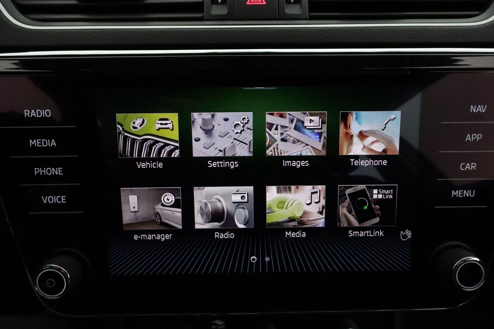 SKODA SUPERB 2021 Combi 1,4 TSI PHEV L&K iV DSG **Webasto / Koukku / Canton / ACC / Matrix-LED / P.Kamera / Ilmastoidut Muistinahat** - 2x Latauskaapelit / Kahdet Renkaat / **HYVILLÄ KAMOILLA**
