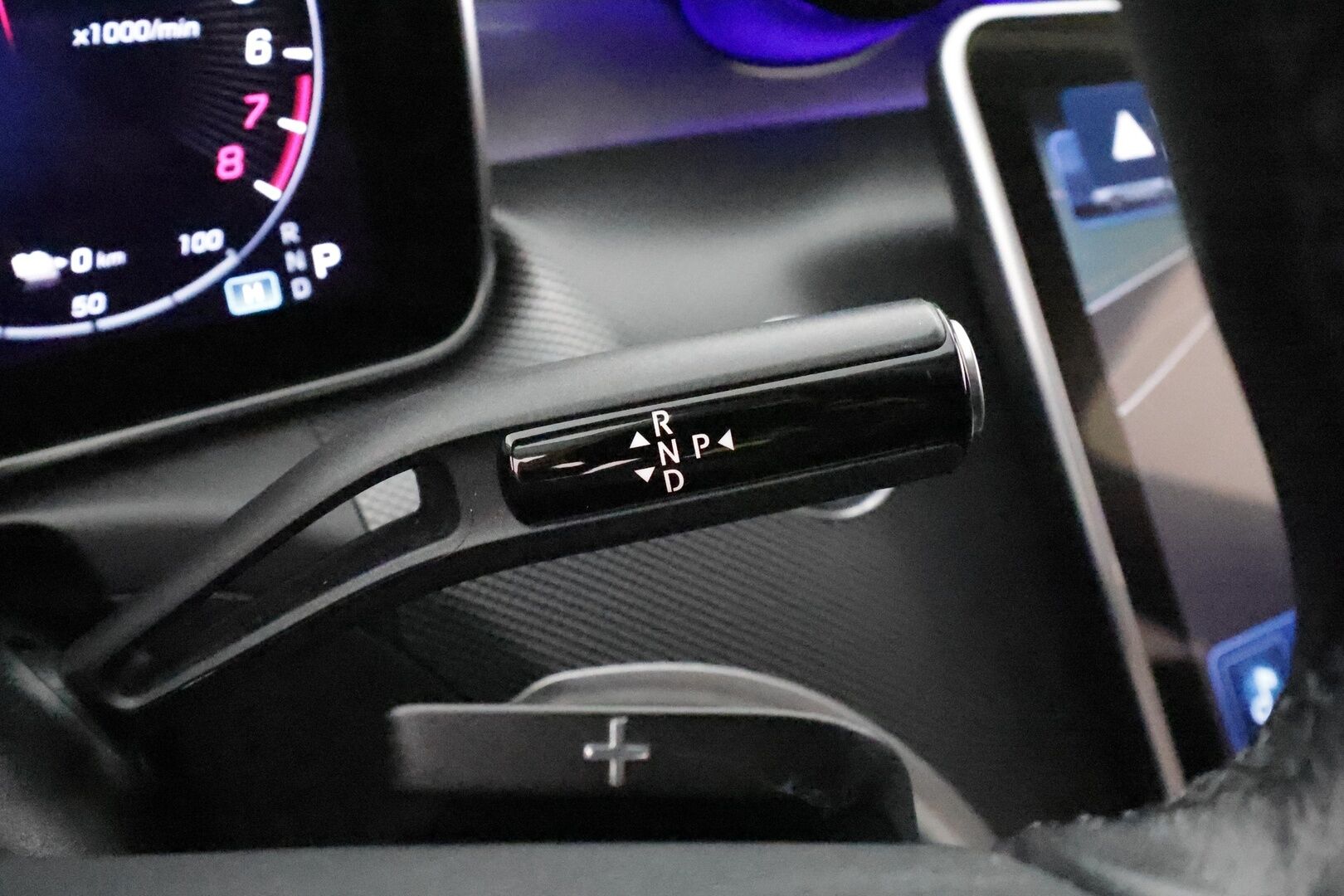 MERCEDES-BENZ C 2022 300 e T A Business **Distronic+ / Koukku / LED-High Performance / P.Kamera / Digimittaristo / Kaistavahti / Navi** - 2x Latauskaapelit / Michelinin kesärenkaat ja uudet nastat! / Särmät huollot