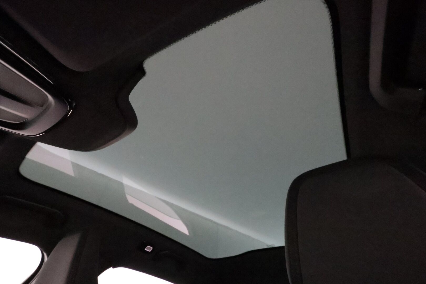 POLESTAR 2 2023 Long Range Dual Motor *Lasikatto / LED-valot / ACC / H&K / Sporttipenkki Muistilla / 360° Kamera** - KATSO HINTA! / Juuri huollettu! / Puhdas CarVertical / Lämpöpumpullinen / ALV