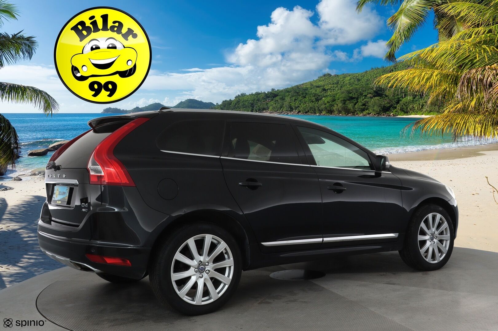 Volvo XC60 2015 D4 AWD Summum aut. **Vakkari / Webasto / Panorama / Muistipenkki / Mustat nahat** - Merkkihuollettu / Kahdet renkaat aluvanteilla / Penkinlämmittimet takana / Ratinlämmitin / Digimittaristo / KeylessGo / Navi