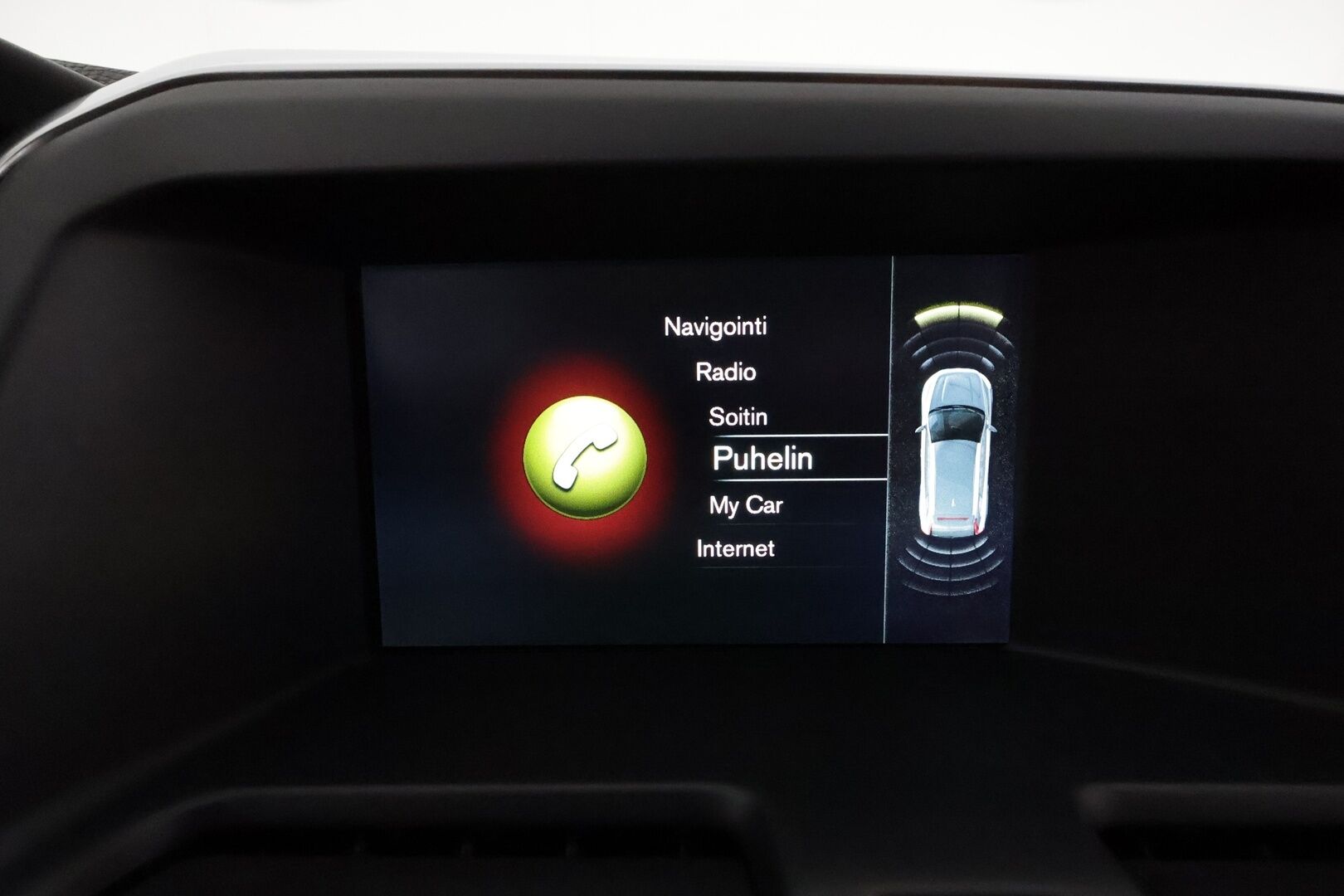 Volvo XC60 2015 D4 AWD Summum aut. **Vakkari / Webasto / Panorama / Muistipenkki / Mustat nahat** - Merkkihuollettu / Kahdet renkaat aluvanteilla / Penkinlämmittimet takana / Ratinlämmitin / Digimittaristo / KeylessGo / Navi