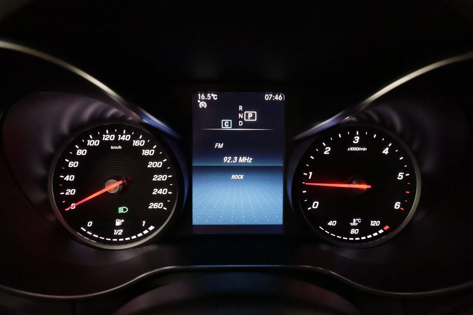 MERCEDES-BENZ GLC 2020 200 d 4MATIC A Business AMG **Webasto / Vakkari / LED / P.kamera / Sporttipenkit / Nahka-Alcantara / Apple&Android**