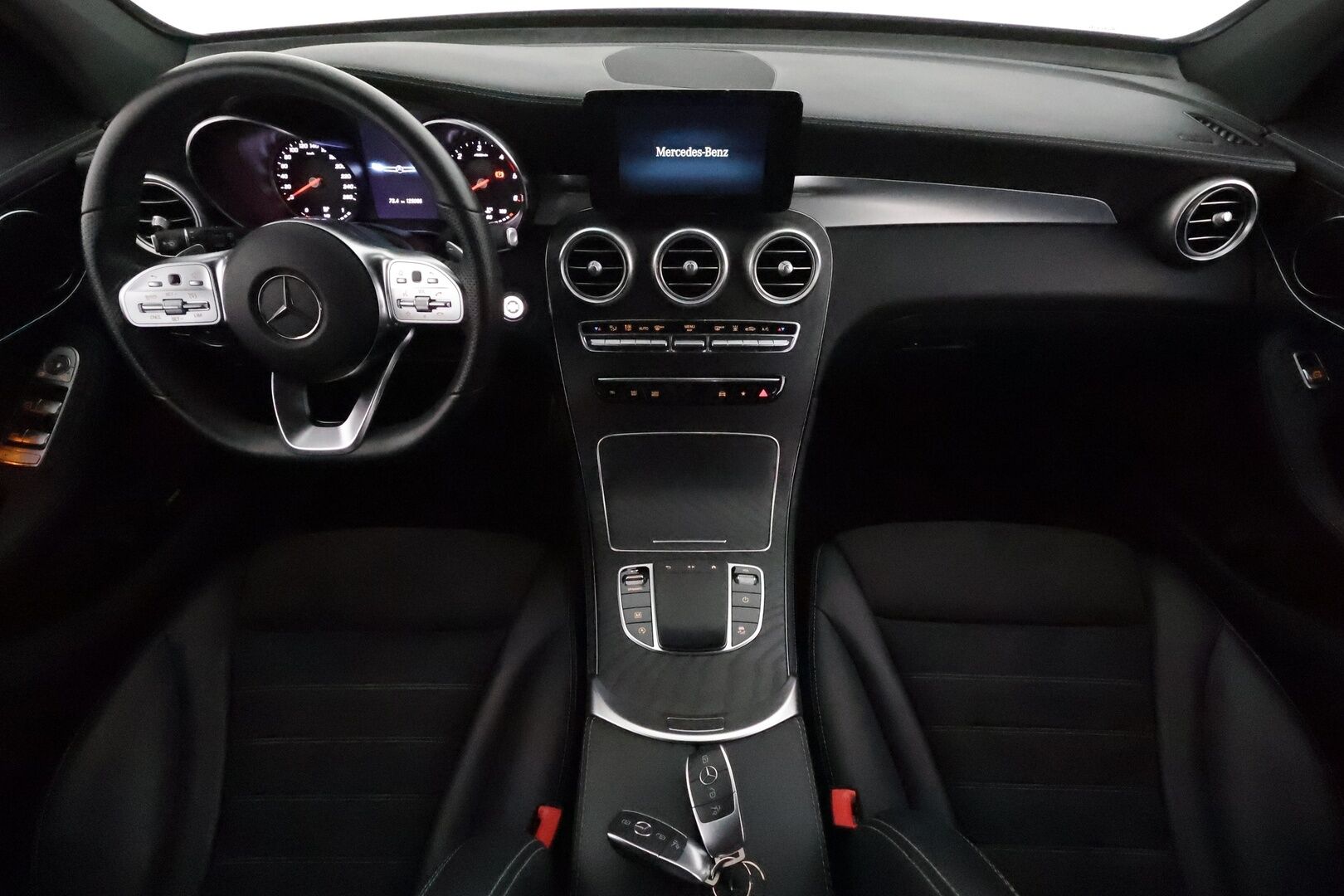 MERCEDES-BENZ GLC 2020 200 d 4MATIC A Business AMG **Webasto / Vakkari / LED / P.kamera / Sporttipenkit / Nahka-Alcantara / Apple&Android**