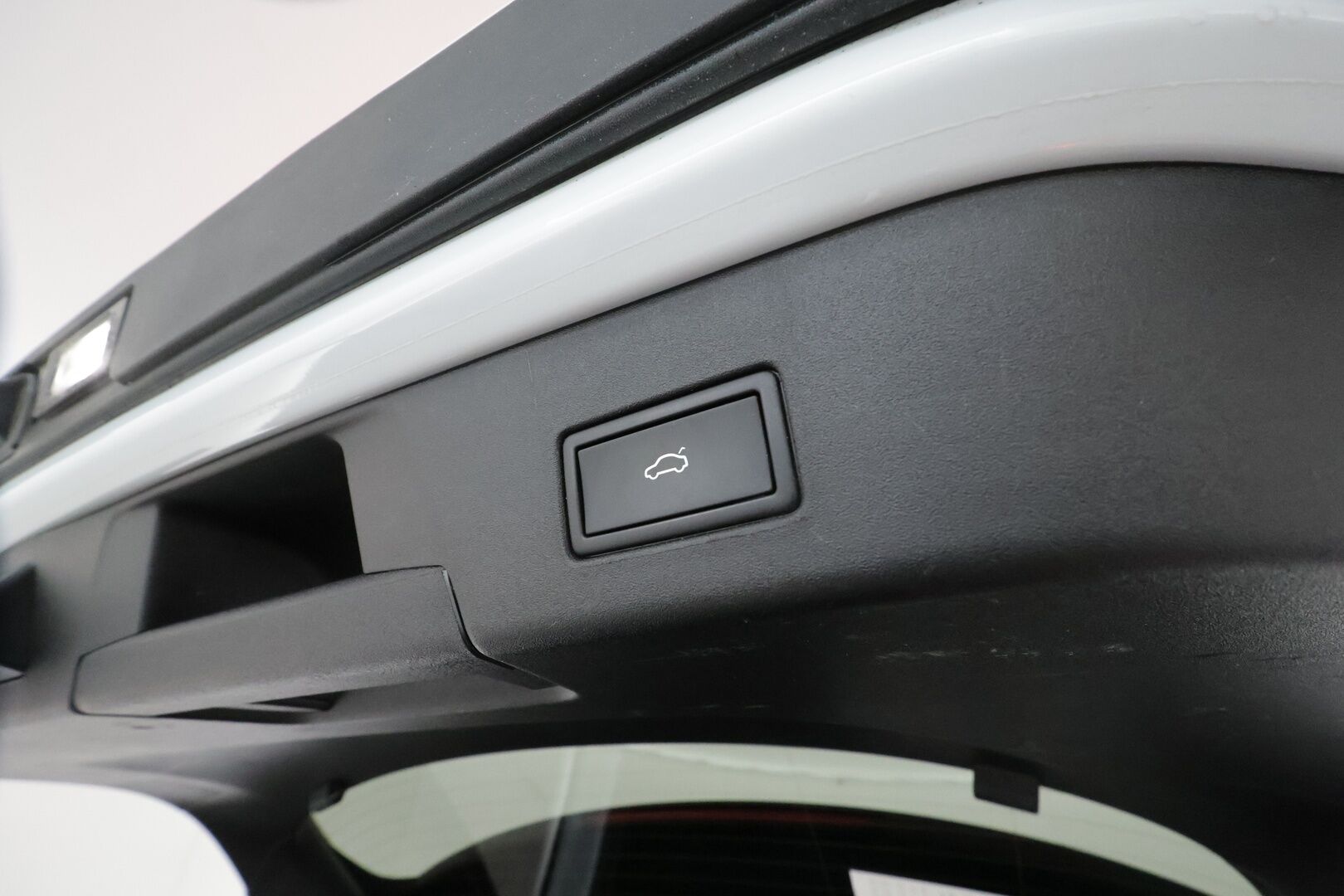 VOLKSWAGEN ID.4 2022 GTX Dual Motor AWD, akku 77 kWh - Lämpöpumppu / Vetokoukku / Adapt.Vakkari / 360-Kamera / iQ Matrix LED / Puolinahkasisusta / Ratinlämmitys / Varusteltu!