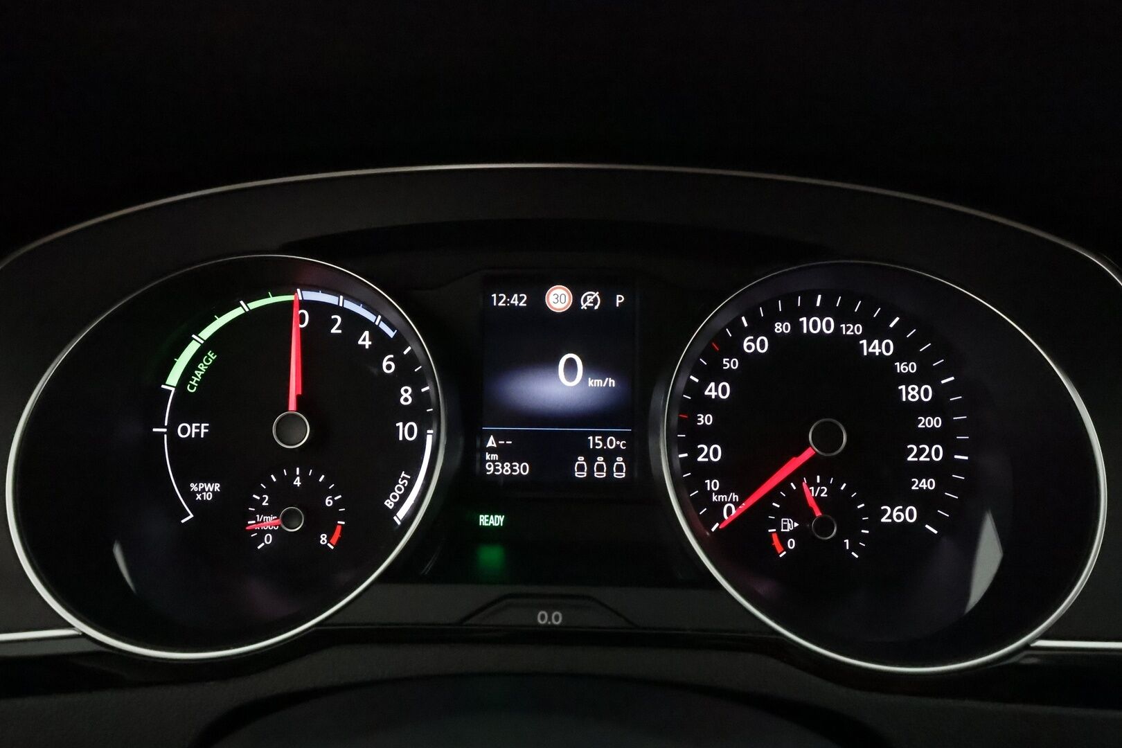 VOLKSWAGEN PASSAT 2022 Variant GTE Plug-In Hybrid 160 kW DSG **Webasto / Koukku / Adapt.Vakkari / Matrix-LED / P.kamera / Navi / Kaistavahti** - Kahdet Renkaat / Merkkihuollettu / Adapt.Vakkari / Webasto / Koukku / Matrix-LED / Kaistavahti / KeyLessGo / ALV-vähennyskelpoinen 