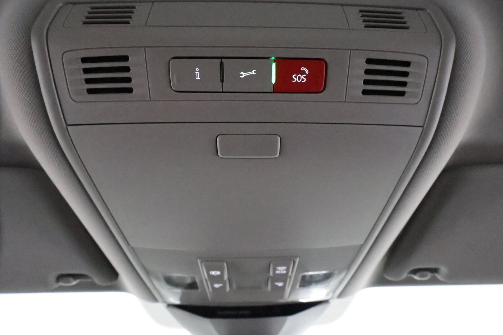 VOLKSWAGEN PASSAT 2022 Variant GTE Plug-In Hybrid 160 kW DSG **Webasto / Koukku / Adapt.Vakkari / Matrix-LED / P.kamera / Navi / Kaistavahti** - Kahdet Renkaat / Merkkihuollettu / Adapt.Vakkari / Webasto / Koukku / Matrix-LED / Kaistavahti / KeyLessGo / ALV-vähennyskelpoinen 