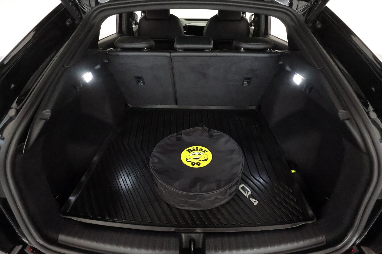 AUDI Q4 E-TRON 2022 50 e-tron quattro Sportback S-Line *ACC / SONOS / HUD / Muistipenkki / P.kamera / Matrix LED* - KATSO KAMPANJAHINTA S-Line! / SoH 92,7% / Juuri huollettu / Lämpöpumppu - HULLU BLACKWEEK KORKOTARJOUS 2,49%