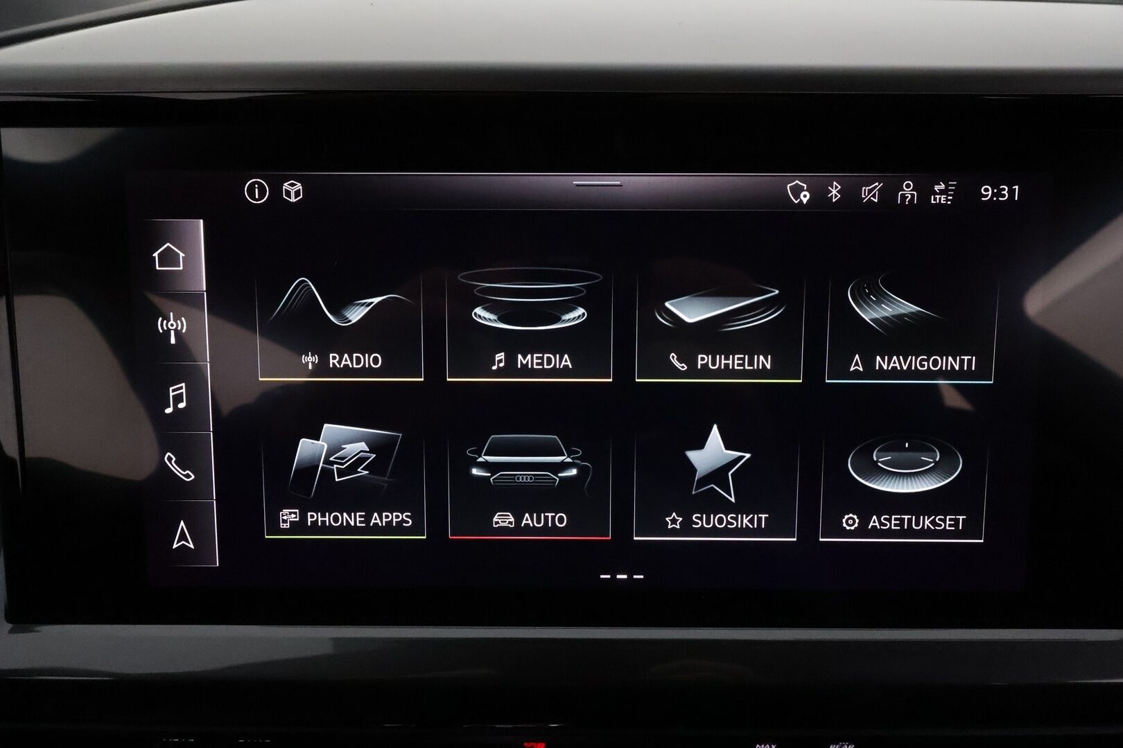 AUDI Q4 E-TRON 2022 50 e-tron quattro Sportback S-Line **Adapt.vakkari / SONOS / HUD / Muistipenkki / P.kamera / Matrix LED** - 3,99 % KORKOTARJOUS TÄHÄN AUTOON 31.8. ASTI! - KeylessGo / Sportti sähköpenkit / Digimittaristo / Navi / Puolinahat / Lämpöpumppu / Ratin lämmitin 