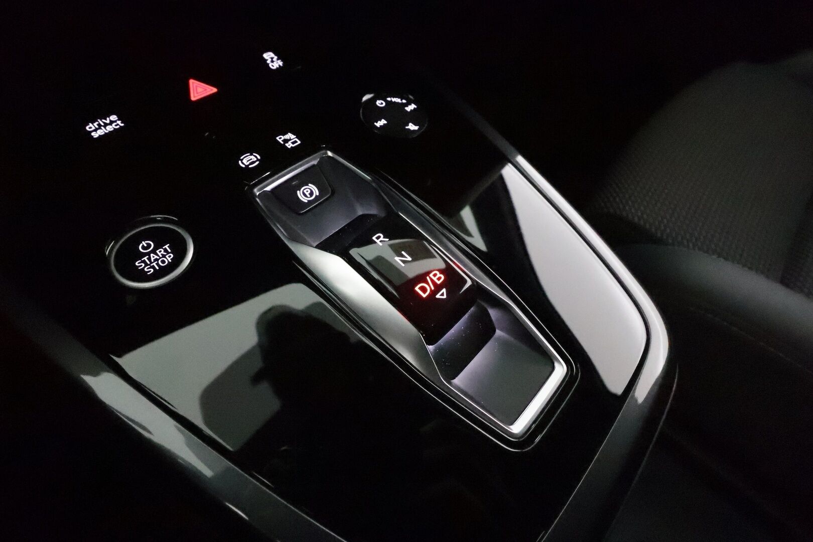 AUDI Q4 E-TRON 2022 50 e-tron quattro Sportback S-Line *ACC / SONOS / HUD / Muistipenkki / P.kamera / Matrix LED* - KATSO KAMPANJAHINTA S-Line! / SoH 92,7% / Juuri huollettu / Lämpöpumppu - HULLU BLACKWEEK KORKOTARJOUS 2,49%