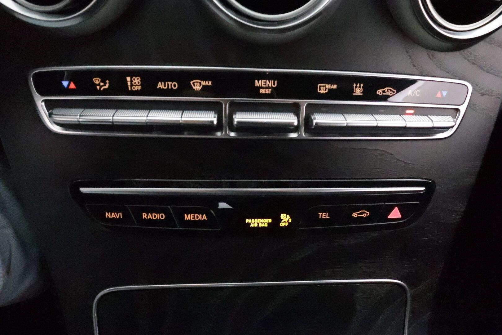 MERCEDES-BENZ C 2019 220 d 4Matic T A Business AMG **Multibeam / Webasto / Vakkari / Koukku / Peruutuskamera / Navigointi / Sporttipenkit** - Kahdet Renkaat