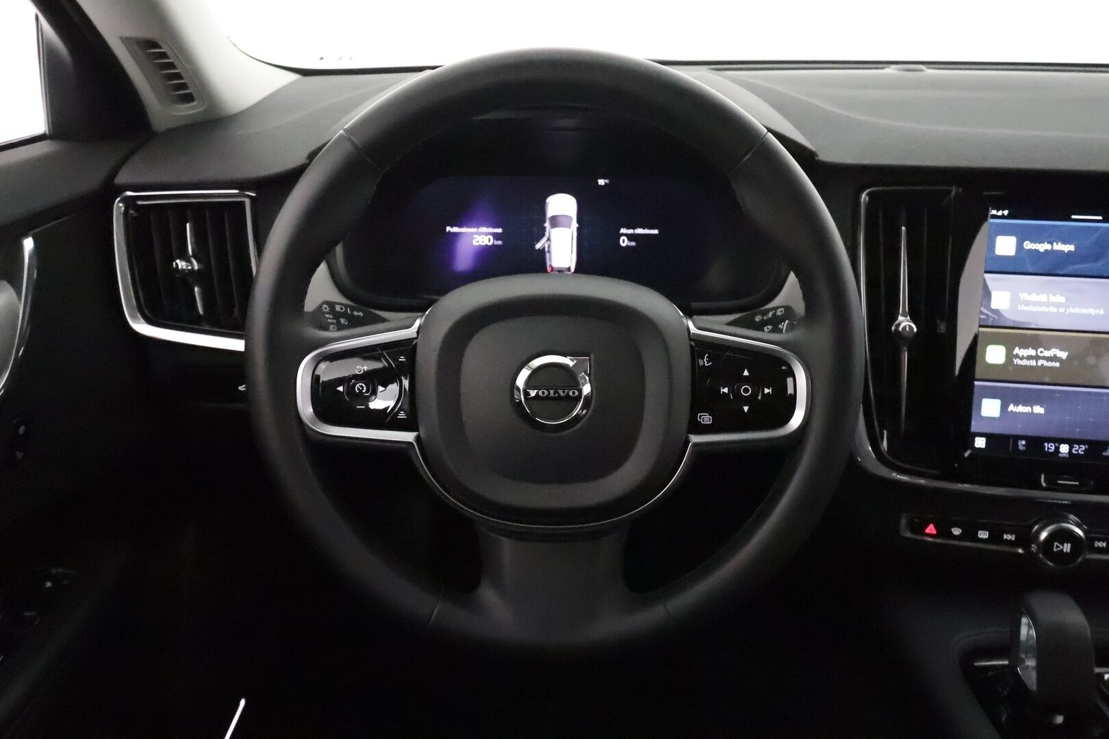 Volvo V90 2024 T6 Long Range AWD Core **Adapt.vakkari / BLIS / Koukku / P.kamera / Full LED / Facelift** - 3,99 % KORKOTARJOUS TÄHÄN AUTOON 31.8. ASTI! - Merkkihuollettu / Penkinlämmittimet takana / Ratinlämmitin / Navi / Mustat nahat 