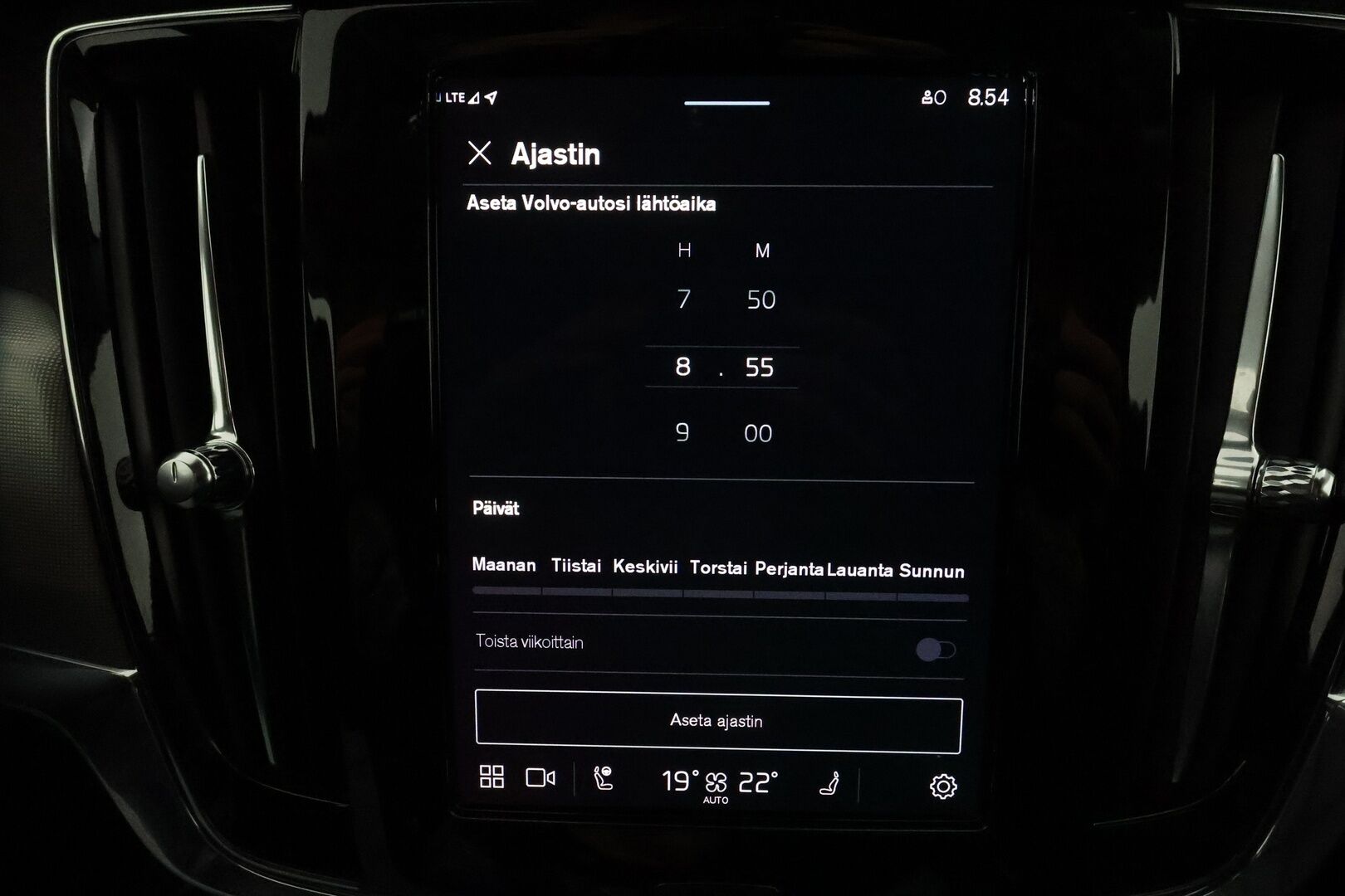 Volvo V90 2024 T6 AWD Long Range Core aut - Lisälämmitin / Adapt.Vakkari / High Performance Audio / Peruutuskamera / Full LED / Vetokoukku / Nahkasisusta / Juuri tullut Tampereelle!
