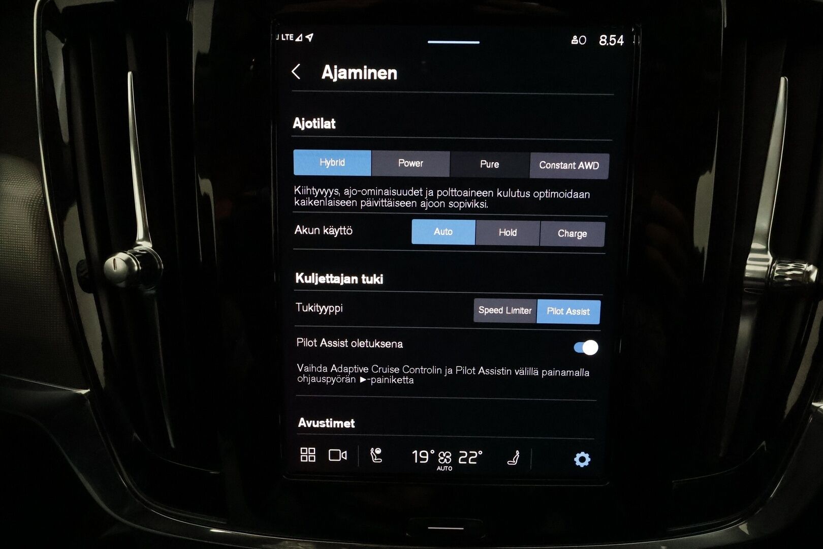 Volvo V90 2024 T6 AWD Long Range Core aut - Lisälämmitin / Adapt.Vakkari / High Performance Audio / Peruutuskamera / Full LED / Vetokoukku / Nahkasisusta / Juuri tullut Tampereelle! - HULLU BLACKWEEK KORKOTARJOUS 2,49%
