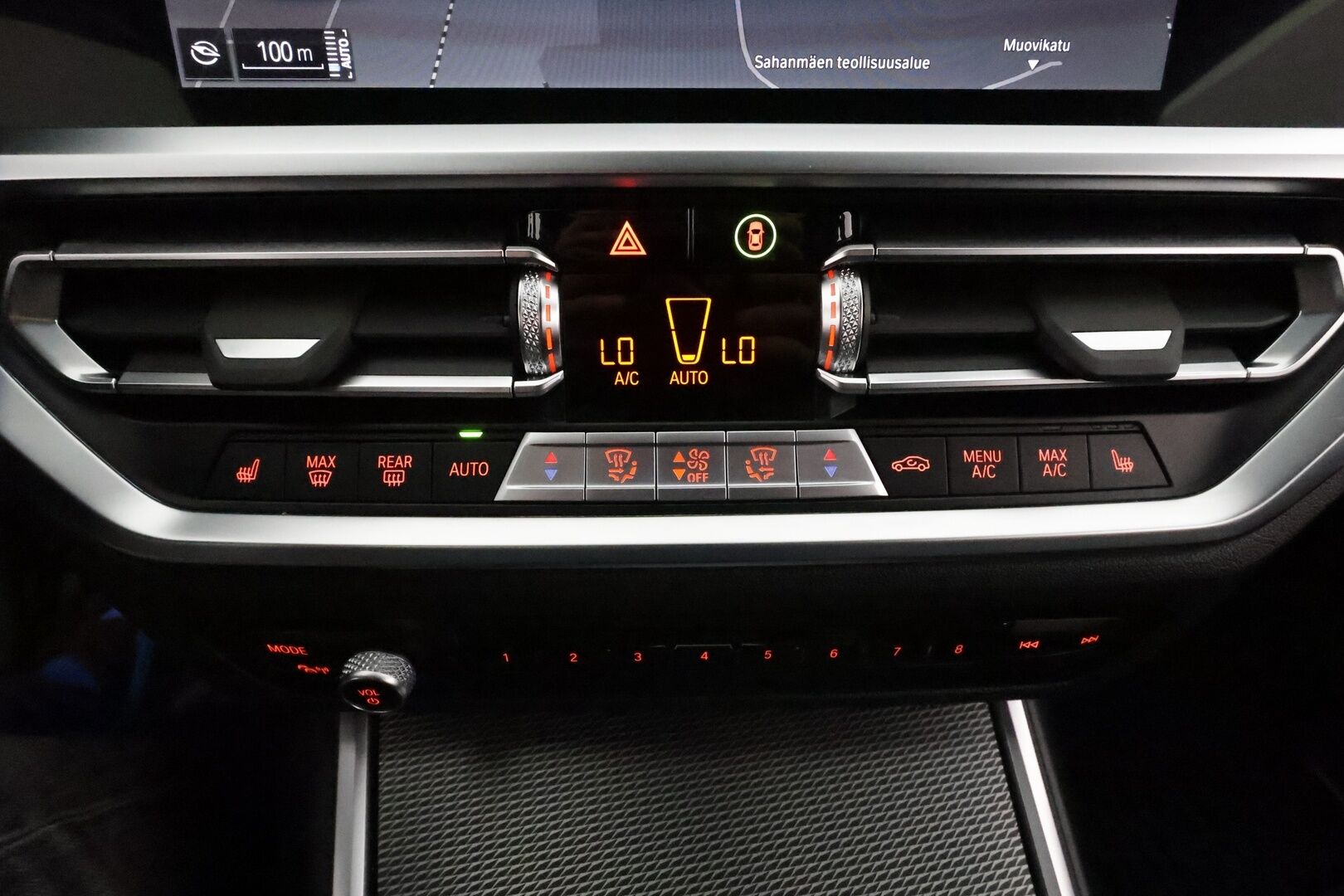 BMW 330 2022 G21 Touring 330e xDrive A M Sport **Adapt.vakkari / P.kamera / Sporttipenkit / LED / Navi** - Kahdet renkaat aluvanteilla / Merkkihuollettu / Nahka-Alcantara / Ratin lämmitin - HULLU BLACKWEEK KORKOTARJOUS 2,49%