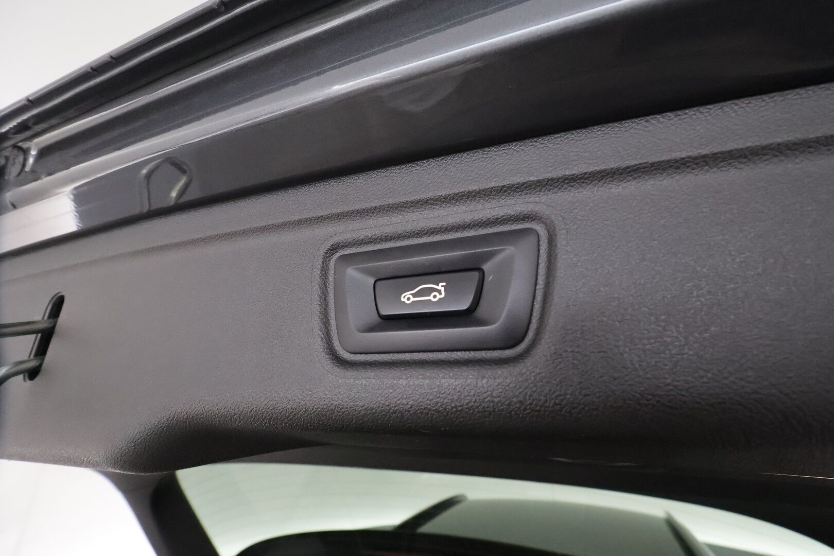 BMW 330 2022 G21 Touring 330e xDrive A M Sport ** ACC / P.kamera / Sporttipenkit / LED / Navi** - Juuri tullut! / Merkkihuollettu / Nahka-Alcantara / Ratin lämmitin