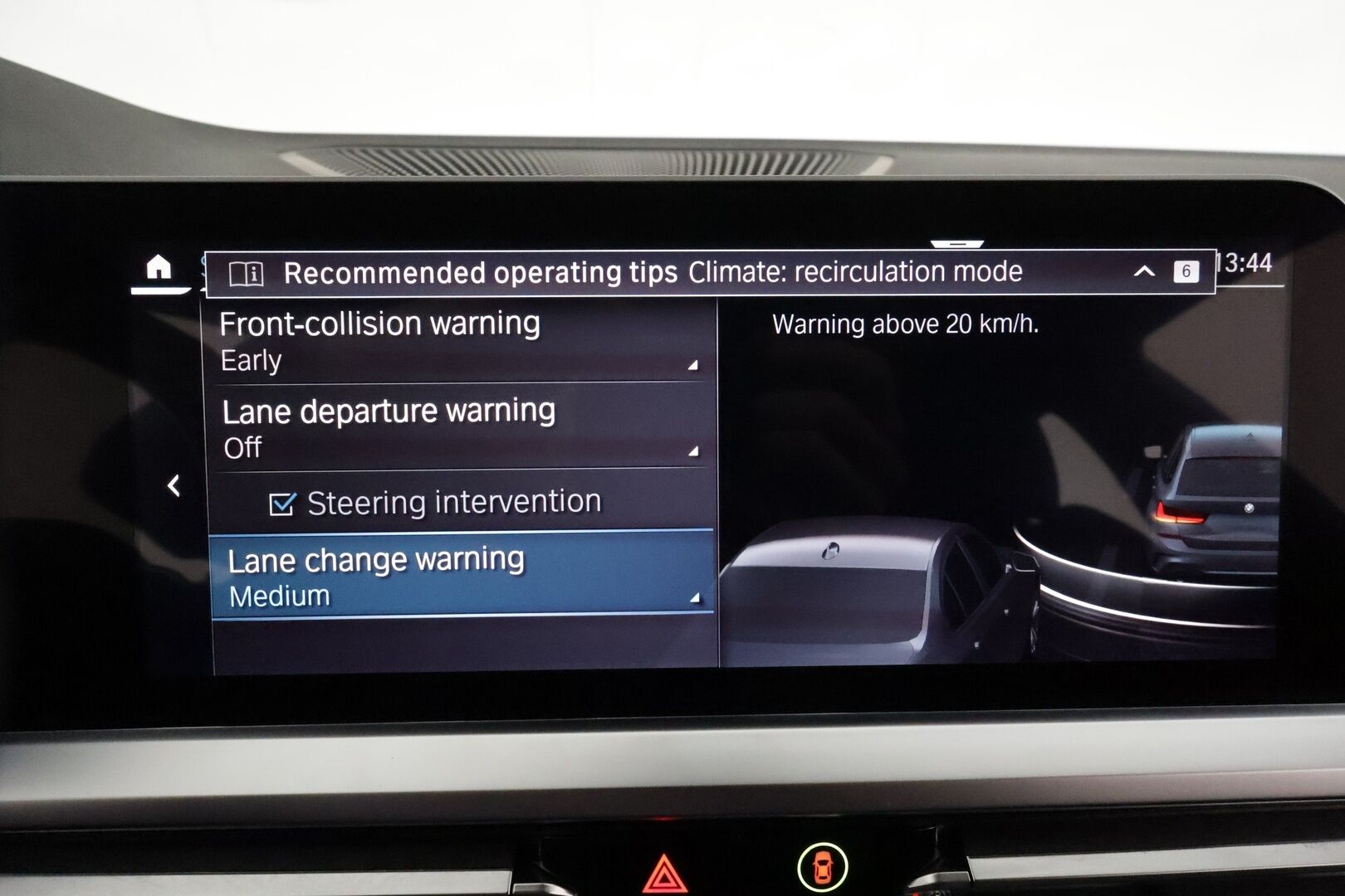 BMW 330 2022 G21 Touring 330e xDrive A M Sport ** ACC / P.kamera / Sporttipenkit / LED / Navi** - Juuri tullut! / Merkkihuollettu / Nahka-Alcantara / Ratin lämmitin