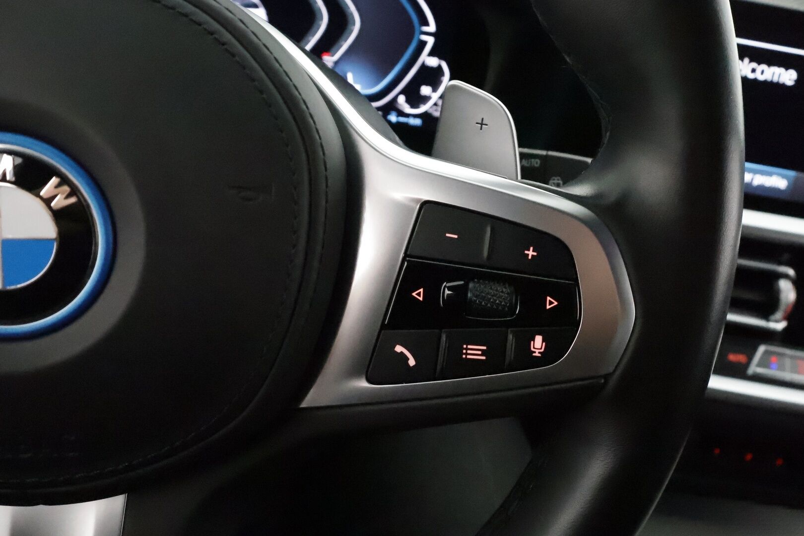 BMW 330 2022 G21 Touring 330e xDrive A M Sport **ACC / HiFi / LED-valot / P.Tutkat / Sporttipenkit / Digimittaristo / Kaistavahti** - Merkkihuollettu! - HULLU BLACKWEEK KORKOTARJOUS 2,49%