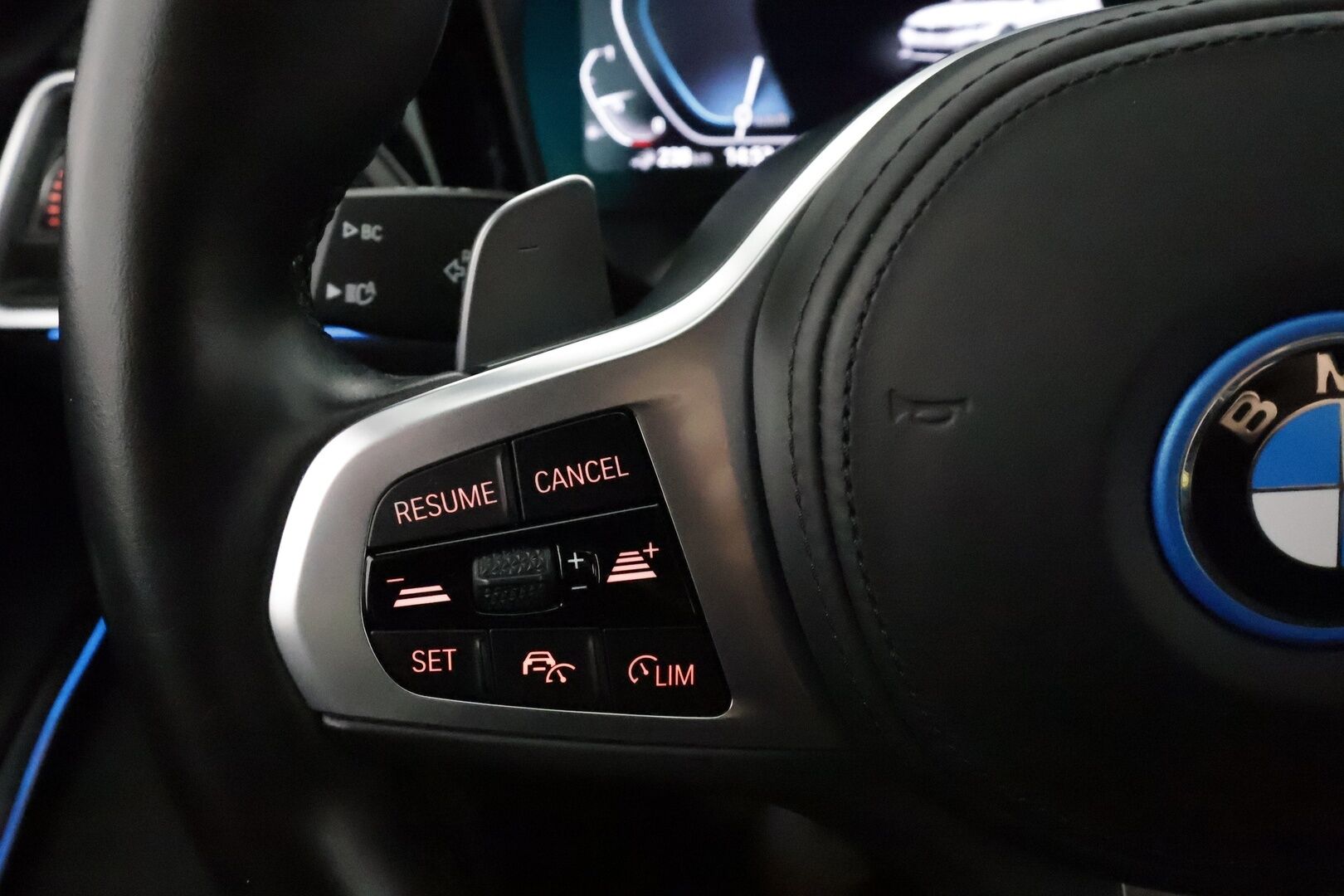 BMW 330 2022 G21 Touring 330e xDrive A M Sport **ACC / HiFi / LED-valot / P.Tutkat / Sporttipenkit / Digimittaristo / Kaistavahti** - Merkkihuollettu! - HULLU BLACKWEEK KORKOTARJOUS 2,49%