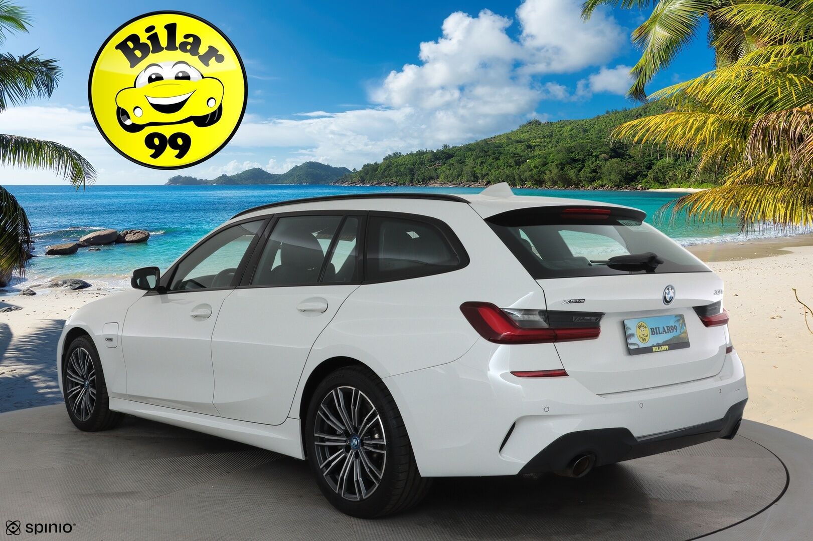 BMW 330 2022 G21 Touring 330e xDrive A M Sport **ACC / HiFi / LED-valot / P.Tutkat / Sporttipenkit / Digimittaristo / Kaistavahti** - 3,99 % KORKOTARJOUS TÄHÄN AUTOON 31.8. ASTI! - Merkkihuollettu!
