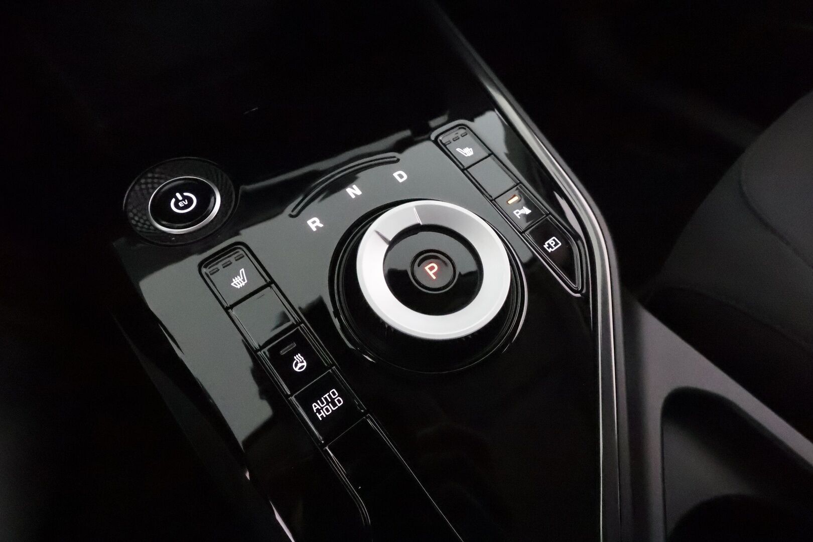 KIA NIRO 2023 204hv EX **ACC / Lämpöpumppu / P.kamera / Digimittaristo / Apple&Android / KeylessGo** - Merkkihuollettu / Akku kuntotarkastettu