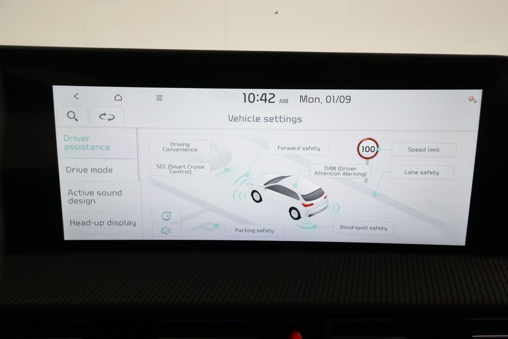 KIA EV6 2022 77,4kWh 325hv AWD GT-Line **ACC / HUD / 360° / Muistipenkki / Widescreen / Koukku / LED / Navi / Meridian / ILP** - Sähköpenkit / Ilmastoidut penkit / Merkkihuollettu / Kahdet renkaat aluvanteilla