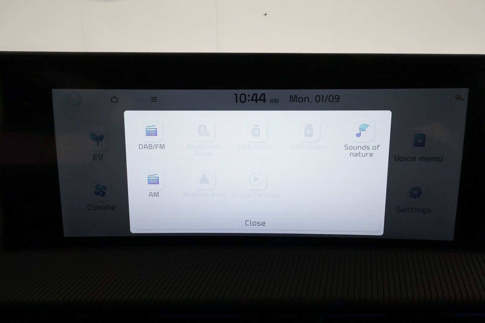 KIA EV6 2022 77,4kWh 325hv AWD GT-Line **ACC / HUD / 360° / Muistipenkki / Widescreen / Koukku / LED / Navi / Meridian / ILP** - Sähköpenkit / Ilmastoidut penkit / Merkkihuollettu / Kahdet renkaat aluvanteilla