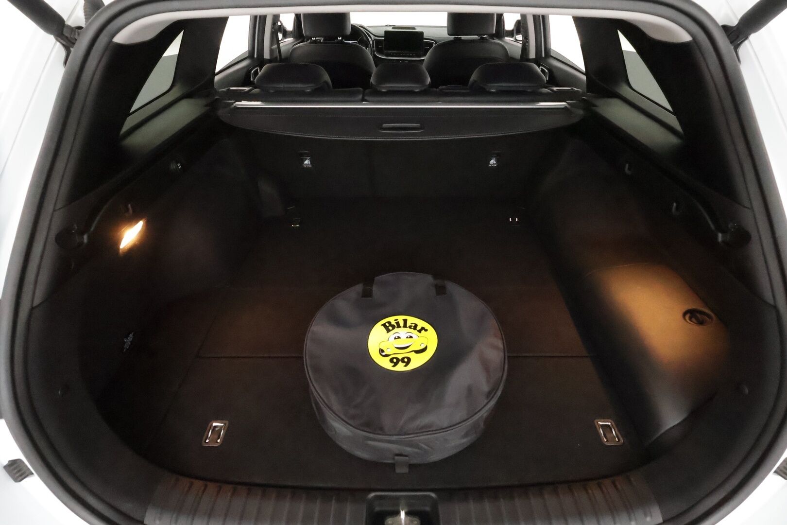 KIA CEED 2022 1,6 GDI Plug-In Hybrid EX SW DCT **Webasto / ACC / P.kamera / Navi / LED / KeylessGo / Koukku** - Puolinahat / Merkkihuollettu / Kahdet renkaat aluvanteilla