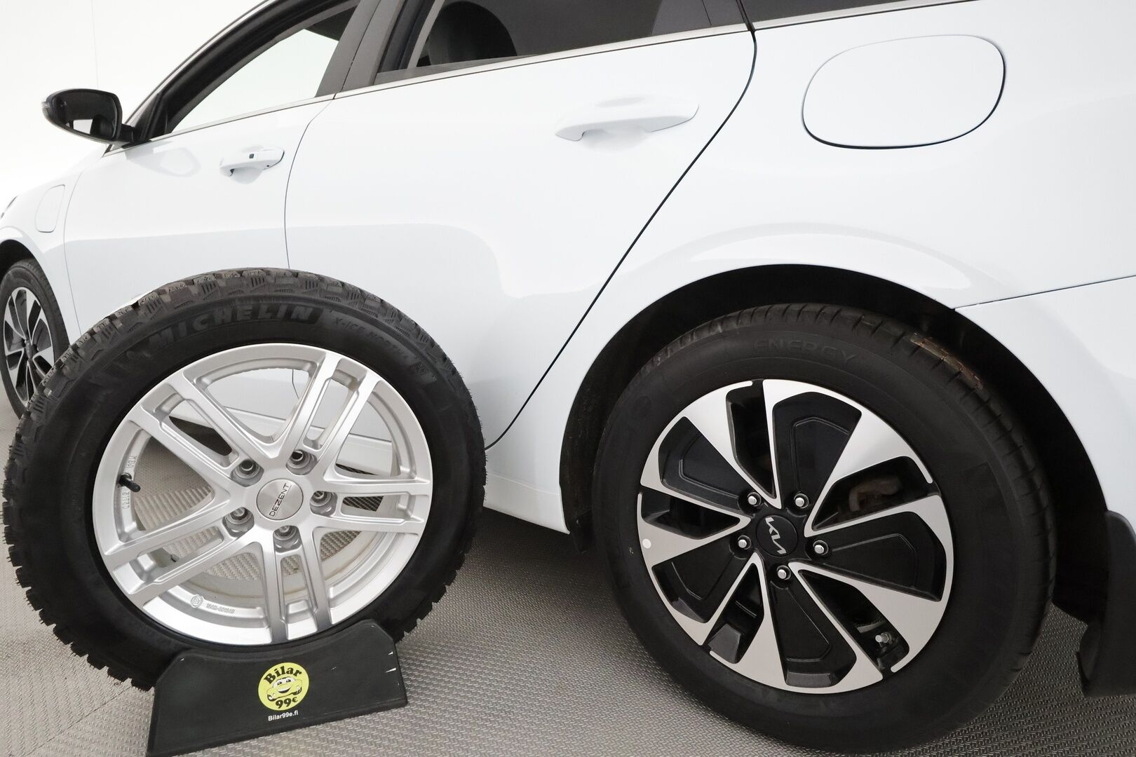 KIA CEED 2022 1,6 GDI Plug-In Hybrid EX SW DCT **Webasto / ACC / P.kamera / Navi / LED / KeylessGo / Koukku** - Puolinahat / Merkkihuollettu / Kahdet renkaat aluvanteilla