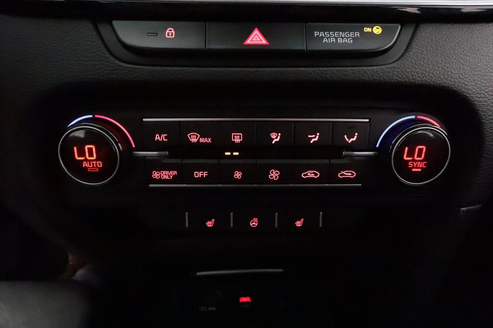 KIA CEED 2022 1,6 GDI Plug-In Hybrid EX SW DCT **Webasto / ACC / P.kamera / Navi / LED / KeylessGo / Koukku** - Puolinahat / Merkkihuollettu / Kahdet renkaat aluvanteilla