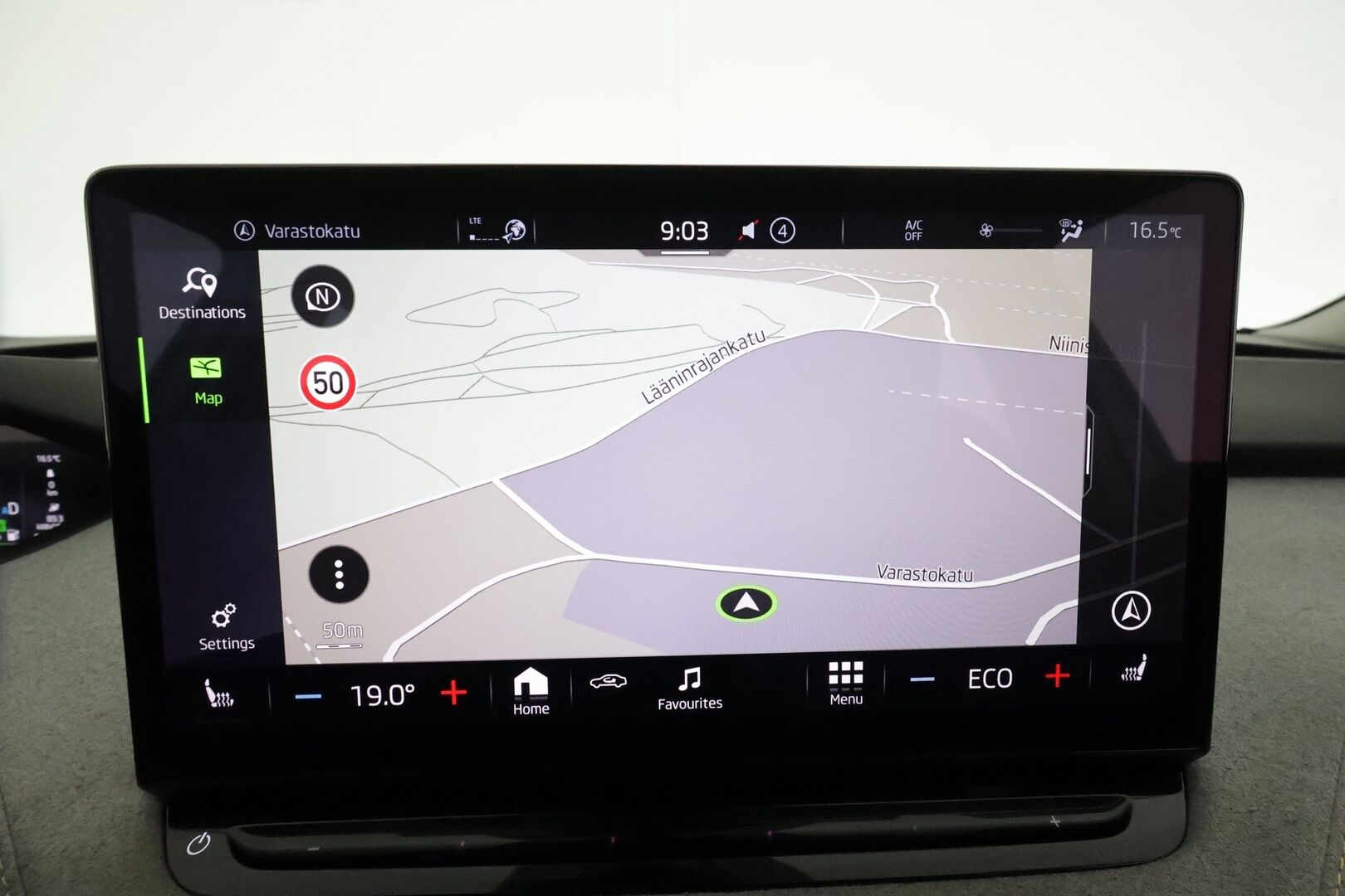 SKODA ENYAQ 2022 82kWh iV80 4X4 Luxury **ACC / ILP / Matrix LED / Muistipenkit / Koukku / P.kamera / Navi / KeylessGo / Nahka-Alcantara** - Merkkihuollettu