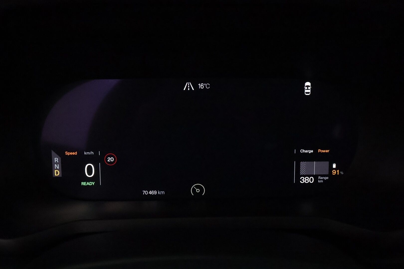 POLESTAR 2 2023 Long Range Single Motor 78kWh **Harman/Kardon / Lasikatto / Lämpöpumppu / Koukku / LED-valot / P.Kamera / Sporttipenkki Muistilla** - 2x Latauskaapelit / Kahdet Renkaat / Merkkihuollettu!