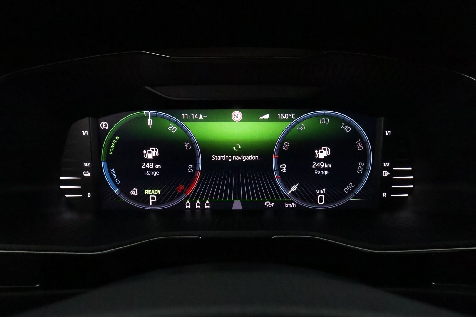 SKODA SUPERB 2022 Combi 1.4 TSI PHEV Ambition iV DSG **Webasto / ACC / Matrix-LED / P.kamera / Muistipenkki / Navi / Keyless** - 2x Latauskaapelit / Kahdet Renkaat / Merkkihuollettu!
