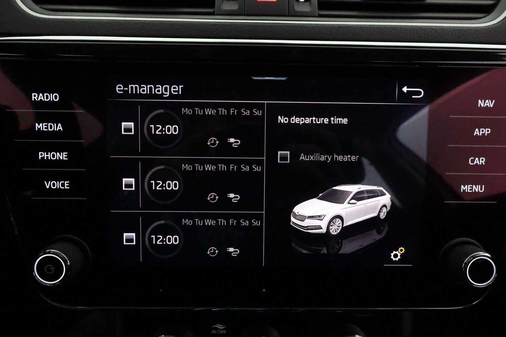 SKODA SUPERB 2022 Combi 1.4 TSI PHEV Ambition iV DSG **Webasto / ACC / Matrix-LED / P.kamera / Muistipenkki / Navi / Keyless** - 2x Latauskaapelit / Kahdet Renkaat / Merkkihuollettu!