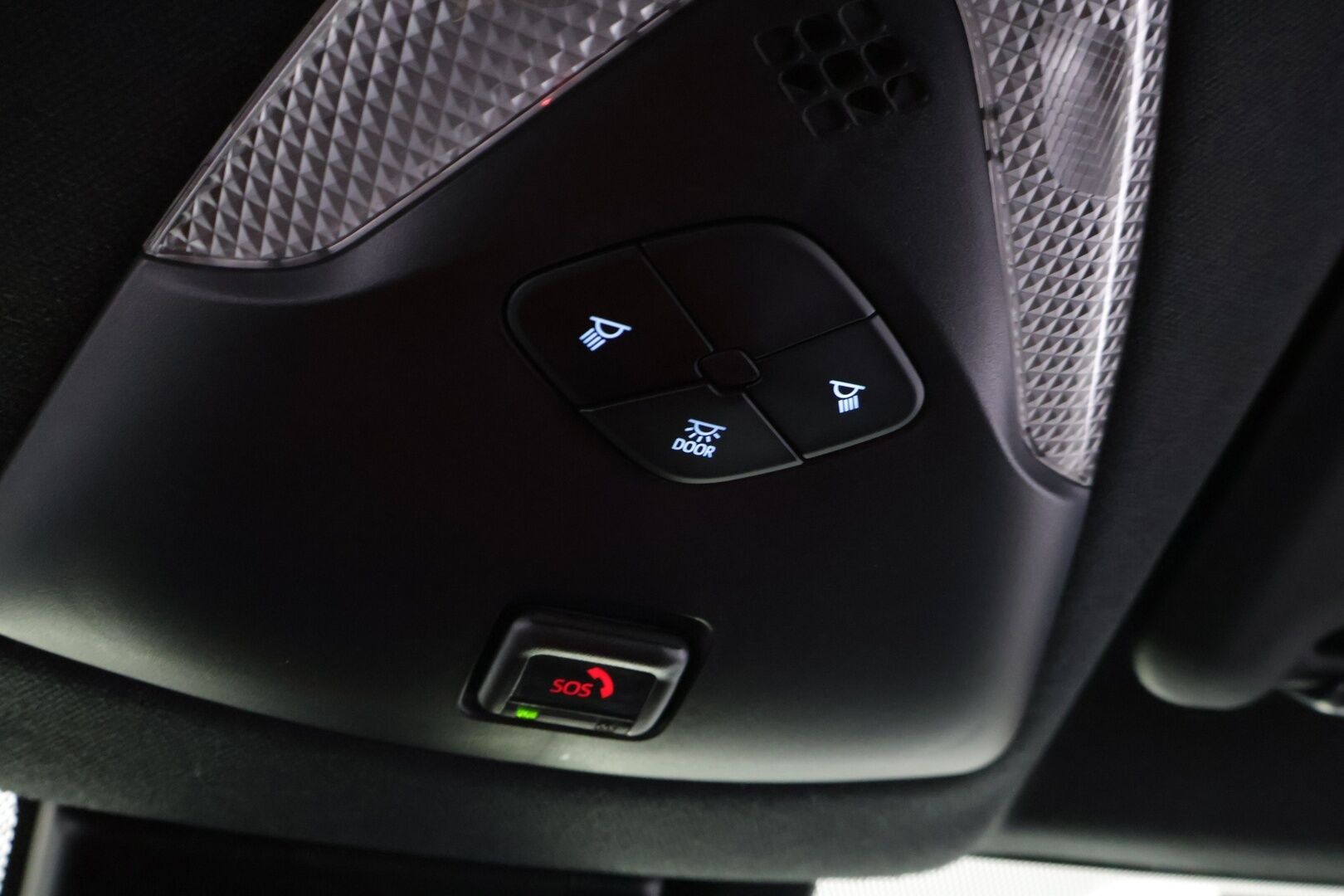 TOYOTA C-HR 2022 1,8 Hybrid Premium **ACC / JBL / P.kamera / Sähköpenkki / Navi / KeylessGo / Mustat nahat** - ALV / Kattavat varusteet