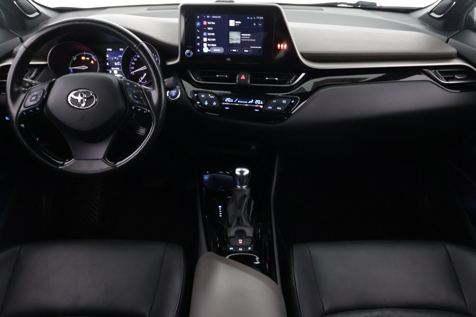 TOYOTA C-HR 2022 1,8 Hybrid Premium **ACC / JBL / P.kamera / Sähköpenkki / Navi / KeylessGo / Mustat nahat** - ALV / Kattavat varusteet