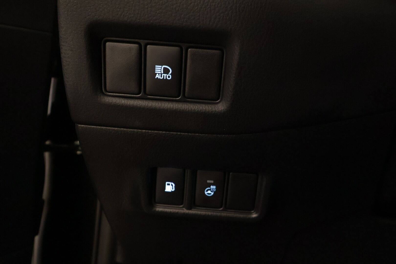 TOYOTA C-HR 2022 1,8 Hybrid Premium **ACC / JBL / P.kamera / Sähköpenkki / Navi / KeylessGo / Mustat nahat** - ALV / Kattavat varusteet