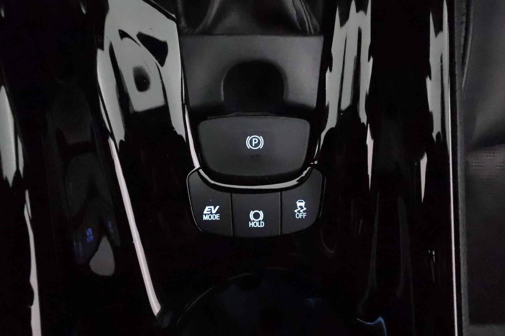 TOYOTA C-HR 2022 1,8 Hybrid Premium **ACC / JBL / P.kamera / Sähköpenkki / Navi / KeylessGo / Mustat nahat** - ALV / Kattavat varusteet