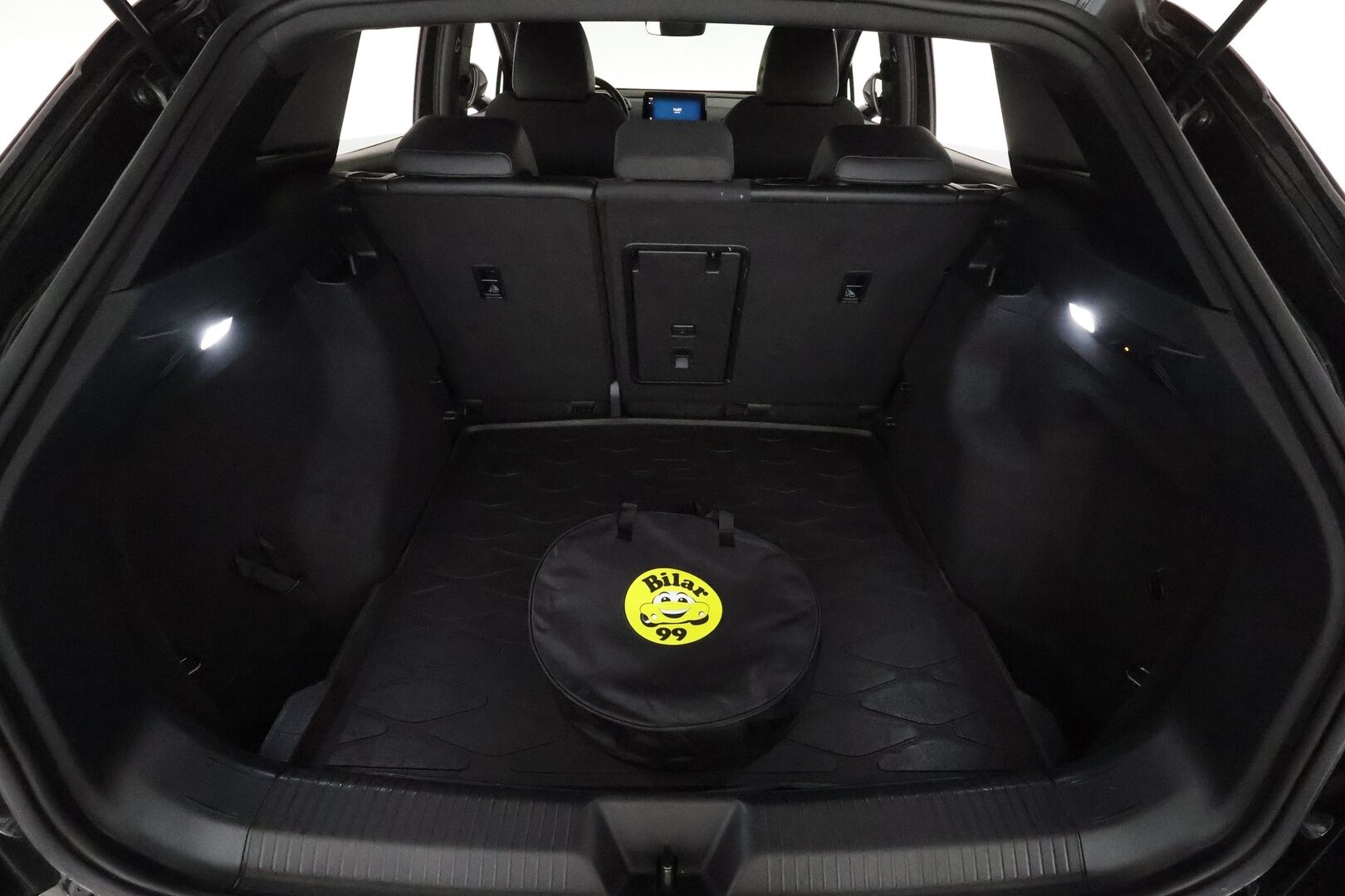 VOLKSWAGEN ID.4 2022 GTX Dual Motor AWD **ILP / Koukku / ACC / Matrix-LED / P.kamera / Navi / Kaistavahti / KeylessGO** - 3,99 % KORKOTARJOUS TÄHÄN AUTOON 14.9. ASTI! - Kahdet Renkaat / Merkkihuollettu! / Akku kuntotarkastettu