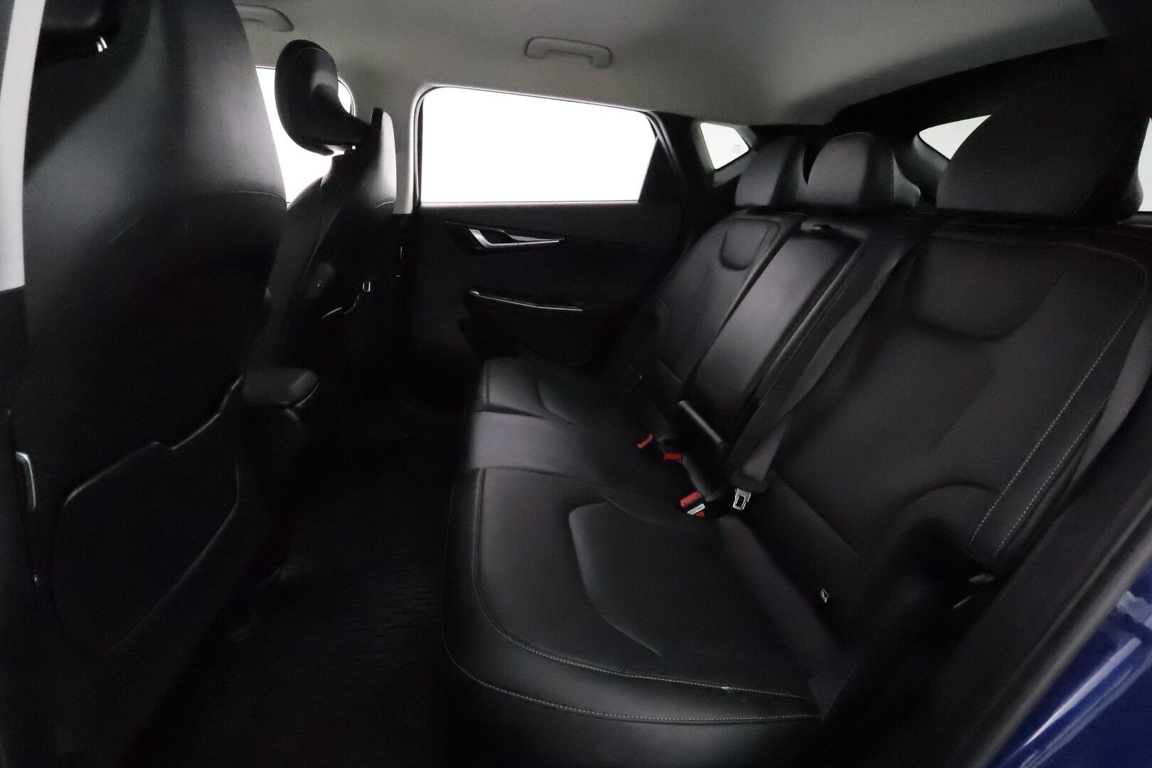 KIA EV6 2022 77,4kWh AWD Plus **ACC / 360° / Muistipenkki / Ilmastoidut nahat / ILP / Navi / LED / KeylessGo** - 3,99 % KORKOTARJOUS TÄHÄN AUTOON 14.9. ASTI! - Merkkihuollettu