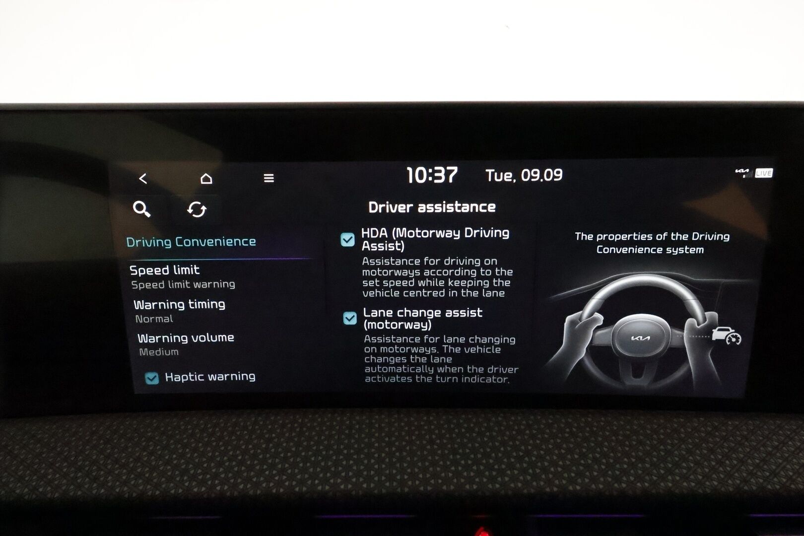 KIA EV6 2022 77,4kWh AWD Plus **ACC / 360° / Muistipenkki / Ilmastoidut nahat / ILP / Navi / LED / KeylessGo** - 3,99 % KORKOTARJOUS TÄHÄN AUTOON 14.9. ASTI! - Merkkihuollettu