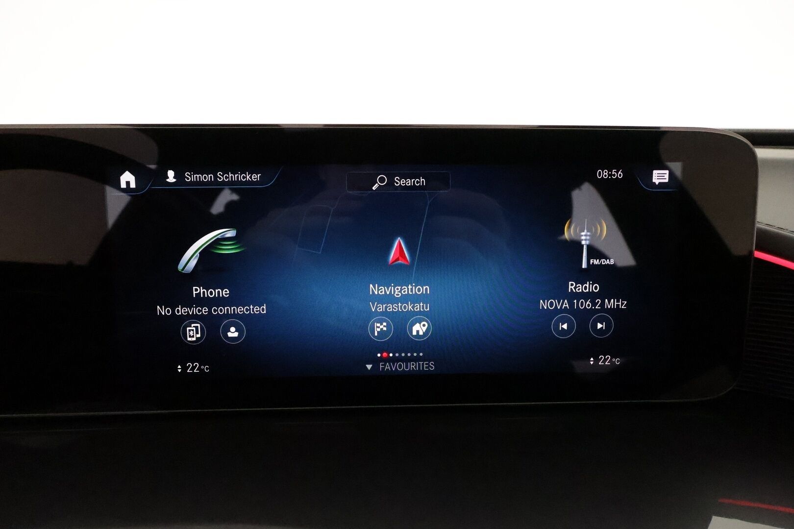 MERCEDES-BENZ EQC 2021 400 4Matic **Distronic+ / Burmester / Muistipenkit / Lasikattoluukku / Multibeam LED / Ilmastoidut nahat / Navi / Widescreen / 360°** - 3,99 % KORKOTARJOUS TÄHÄN AUTOON 14.9. ASTI! - HUD / Hierovat etuistuimet / Huippuvarusteet!